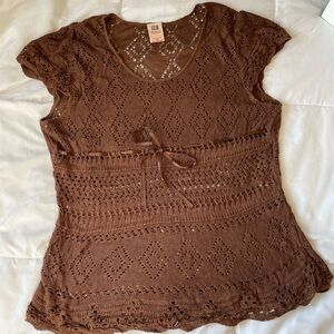 Dainty y2k brown crocheted blouse by Faded Glory
